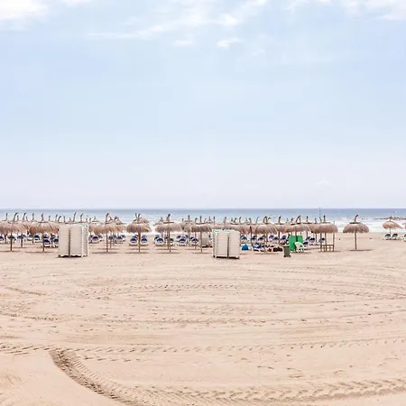 2060-newly Furnished 2 Bedrooms With Golf