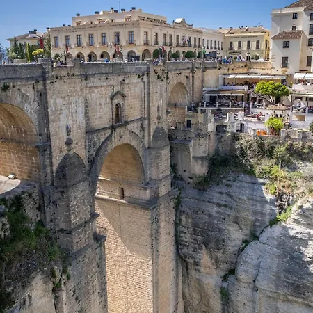 Апартаменты 2060-newly Furnished 2 Bedrooms With Golf *