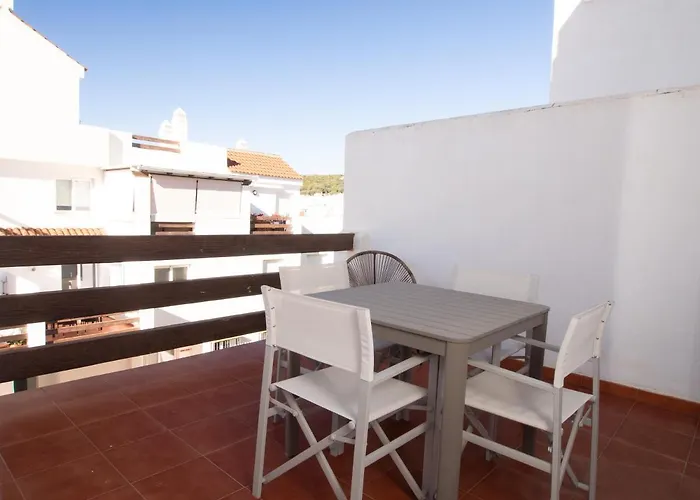 2060-newly Furnished 2 Bedrooms With Golf Appartement *