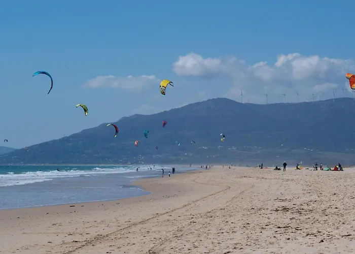 2060-newly Furnished 2 Bedrooms With Golf