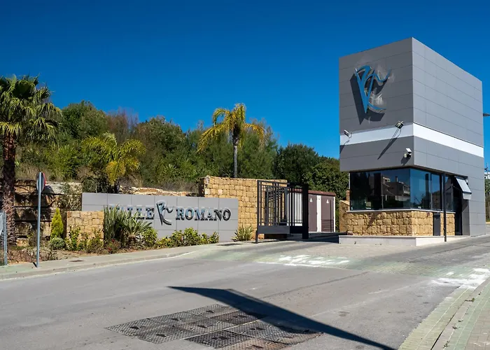 2060-newly Furnished 2 Bedrooms With Golf Estepona