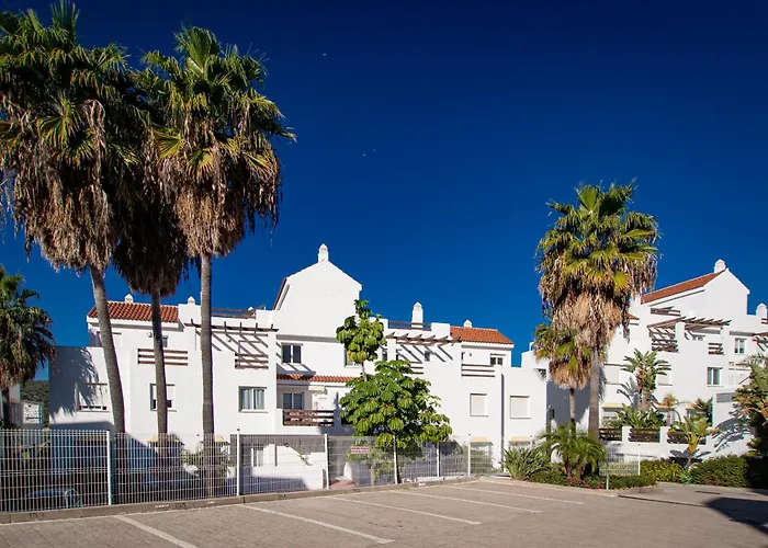 2060-newly Furnished 2 Bedrooms With Golf Estepona