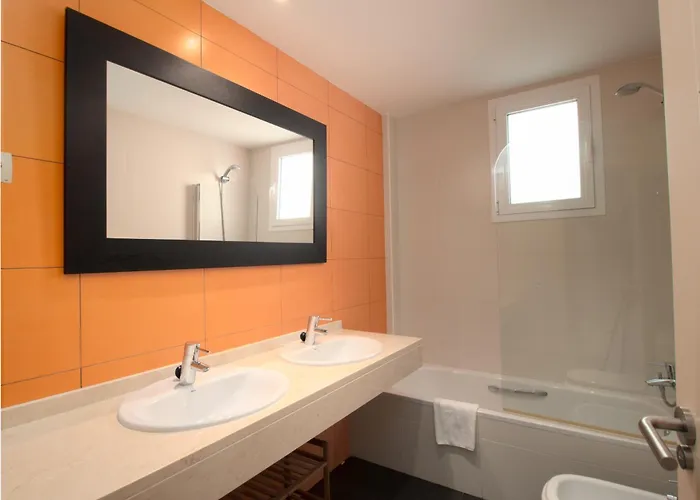 2060-newly Furnished 2 Bedrooms With Golf * Estepona